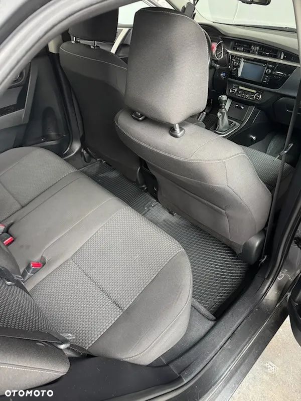 Toyota Corolla 1.6 Premium - 4