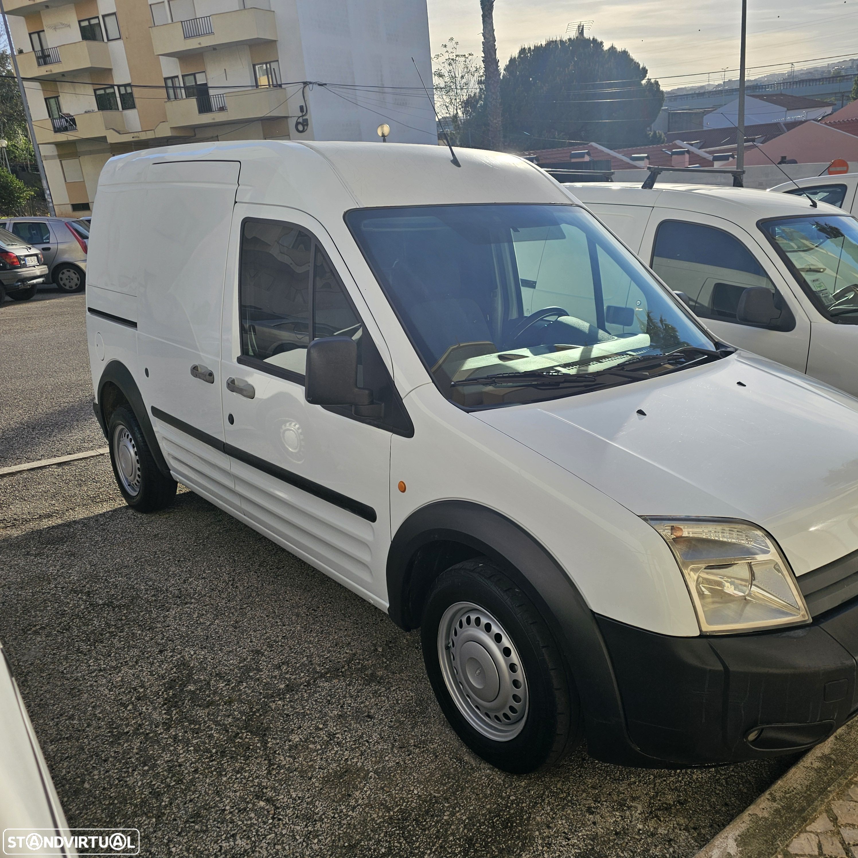 Ford connect tecto alto - 1