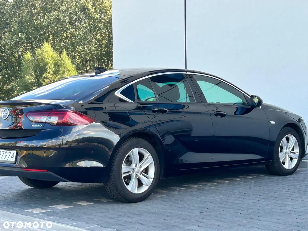 Opel Insignia - 35