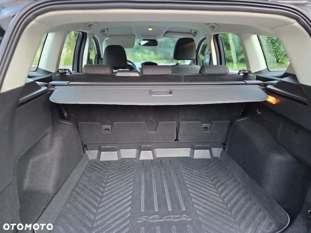 Ford Kuga - 29
