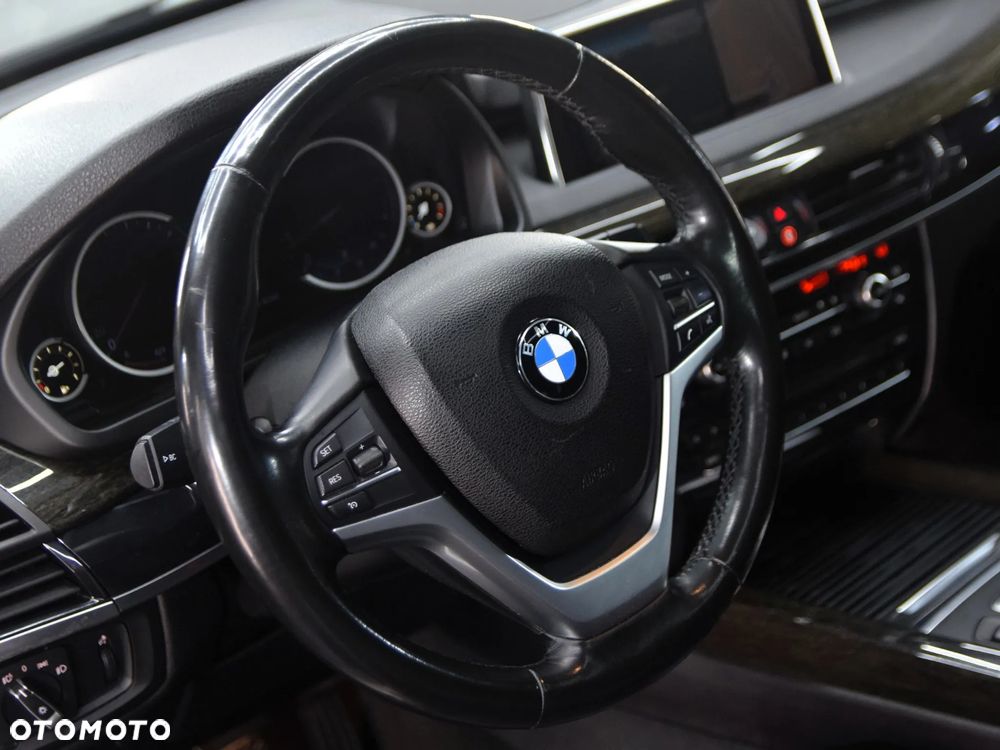 BMW X5 xDrive35i - 17