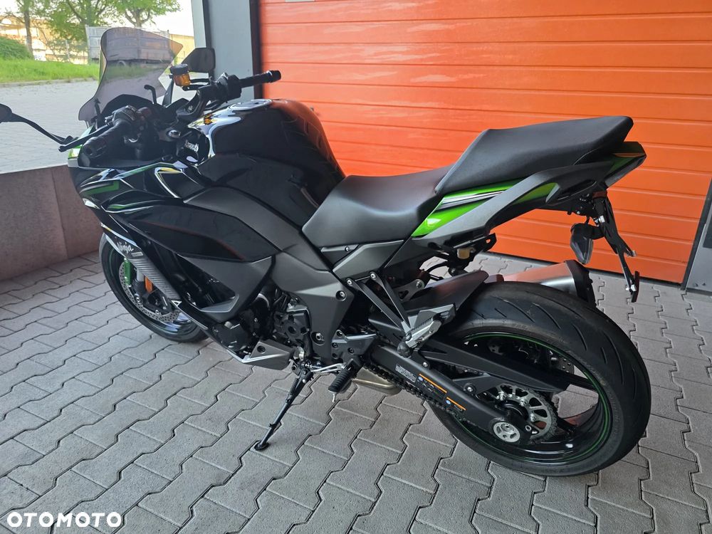 Kawasaki Ninja 1000 SX - 4