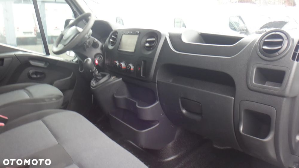 Renault Master - 11