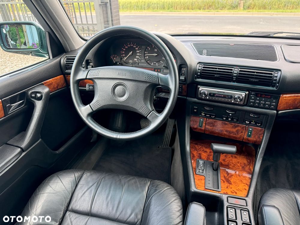 BMW Seria 7 - 18