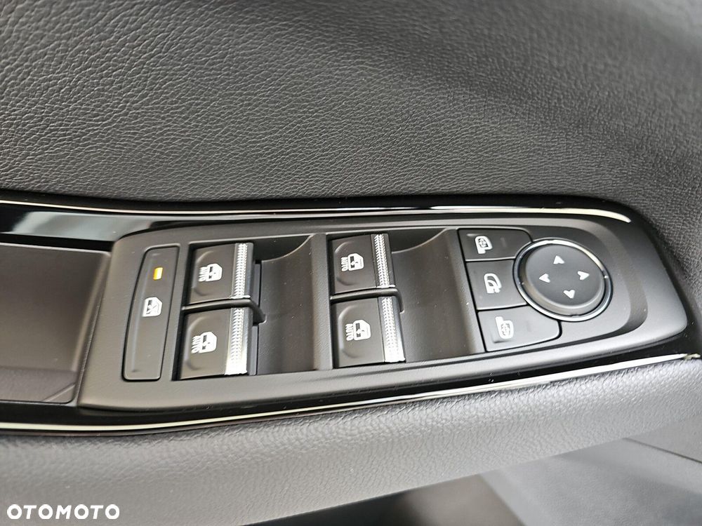 Renault Austral 1.2 E-Tech Full Hybrid 200 Iconic MMT - 19