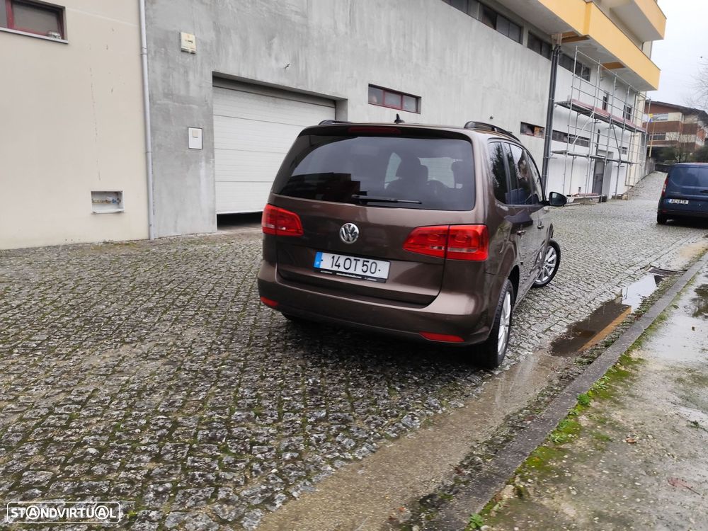 VW Touran 1.6 TDI DPF BlueMotion Highline - 8