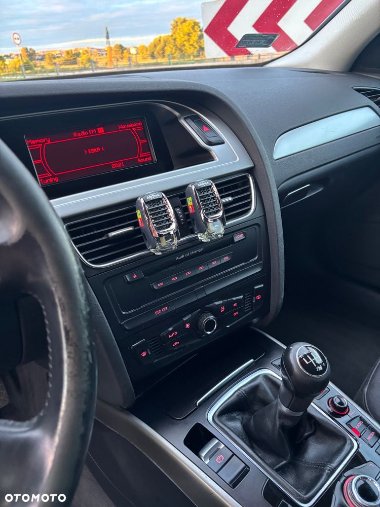 Audi A4 Avant - 9