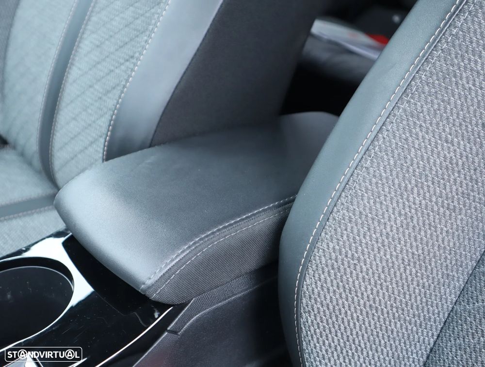 Peugeot 2008 1.2 PureTech Allure - 28