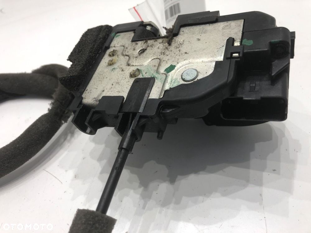 ZAMEK DRZWI PRAWY PRZÓD  NISSAN NV200 Skrzynia 2010 - 2022 1.5 dCi 90 (M20, M20M) 66 kW [90 KM] - 2