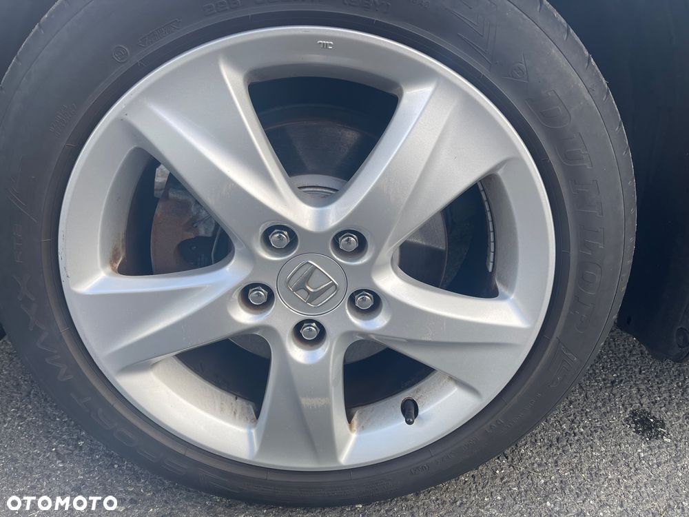 Honda Accord 2.0 Executive Nav - 30
