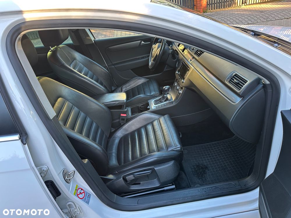Volkswagen Passat 2.0 TDI 4Mot Highline DSG - 15