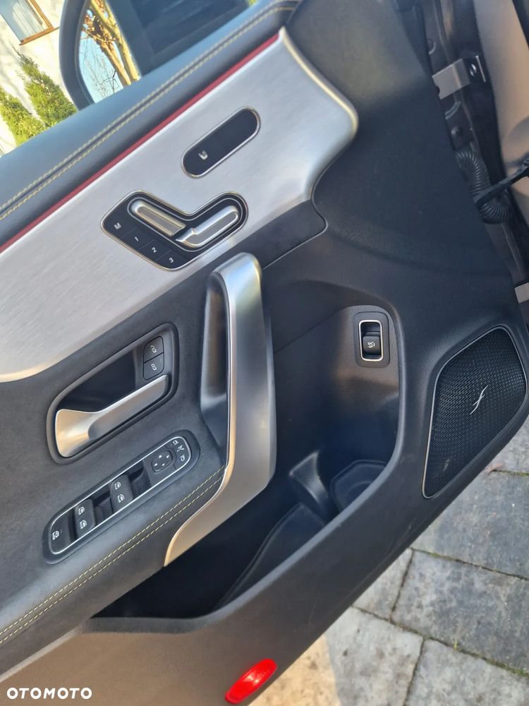 Mercedes-Benz CLA AMG 45 S 4-Matic 8G-DCT - 9