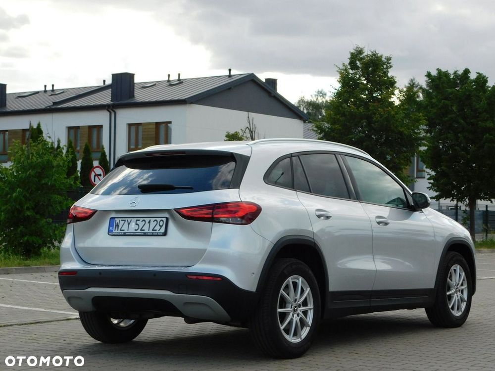 Mercedes-Benz GLA - 29