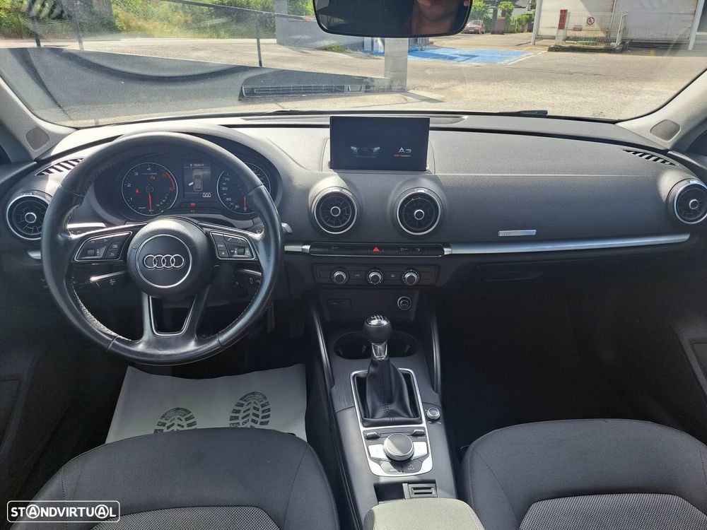 Audi A3 Sportback 1.6 TDI S-line - 7