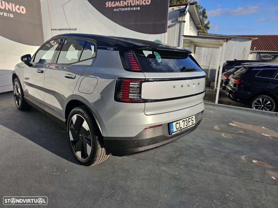 Volvo EX30 69 kWh Single Motor Extended Range Plus - 11