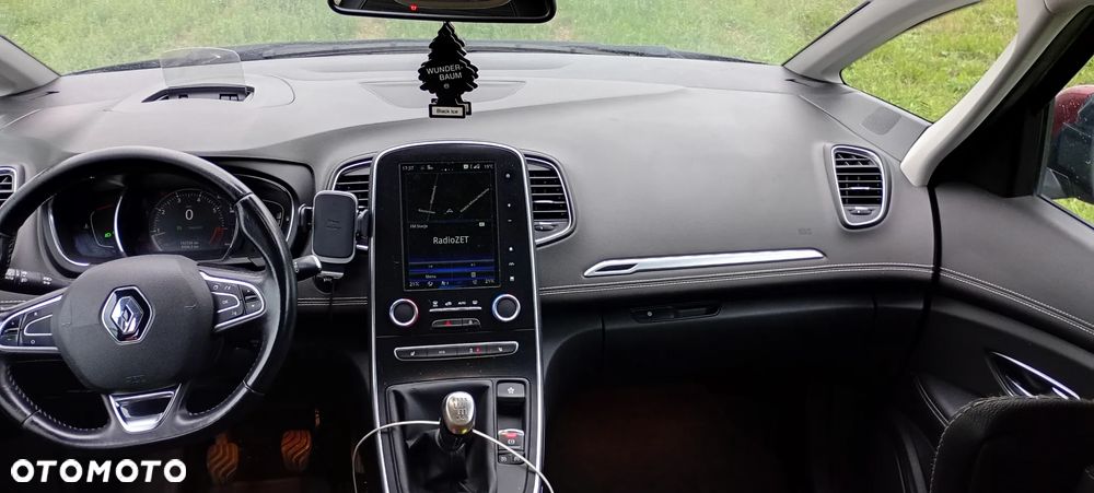 Renault Scenic - 1