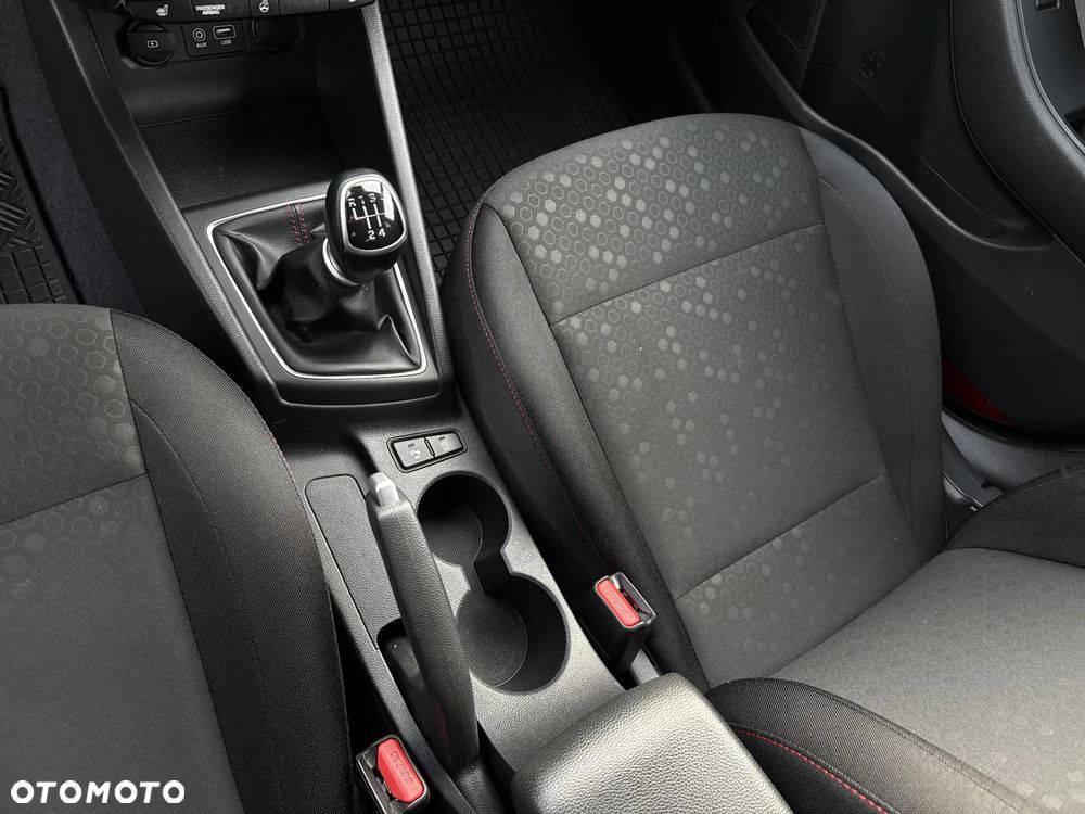 Hyundai i20 - 18