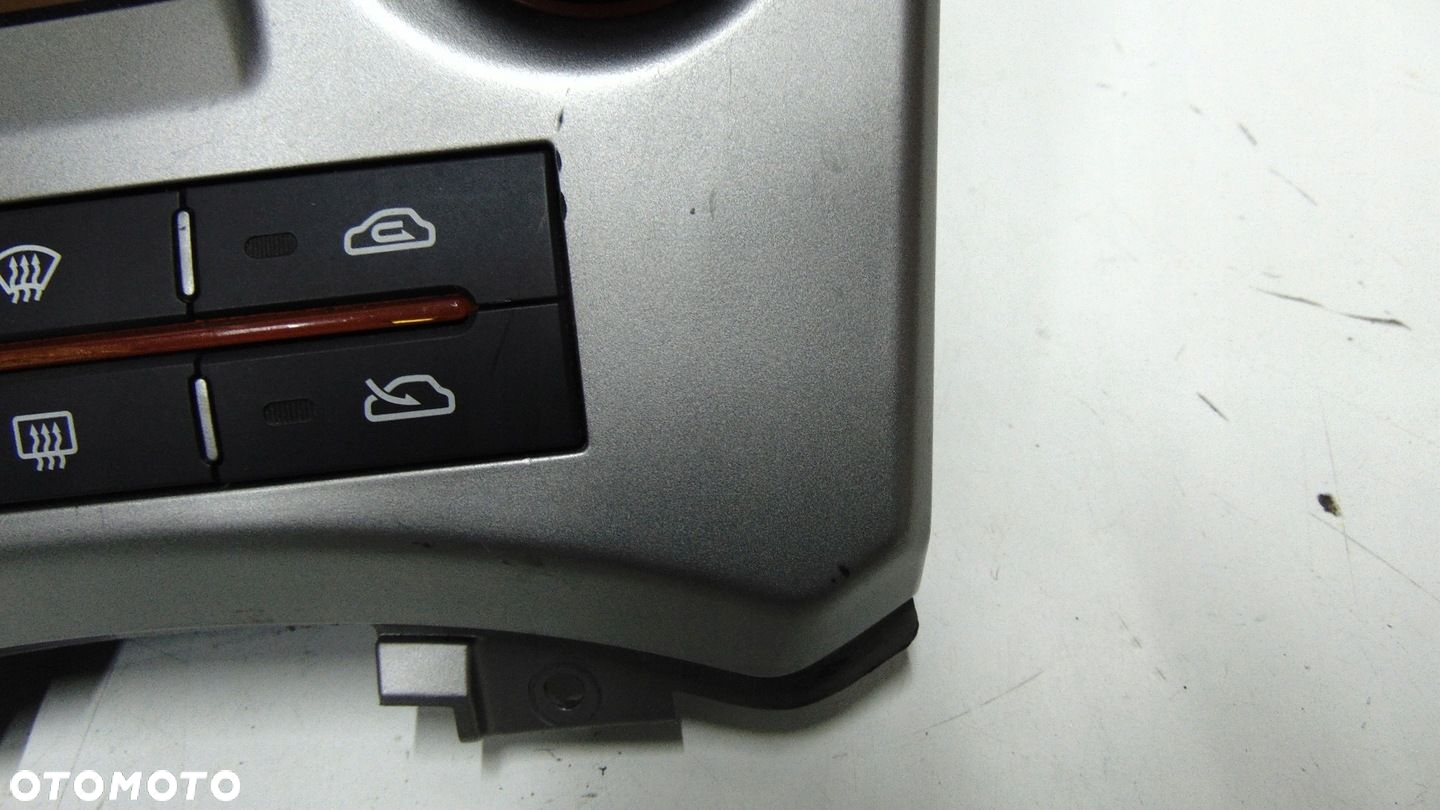 KONSOLA ŚRODKOWAPANELE KLIMATYZACJI NAWIEWU 972501D701 KIA CARENS III - 3