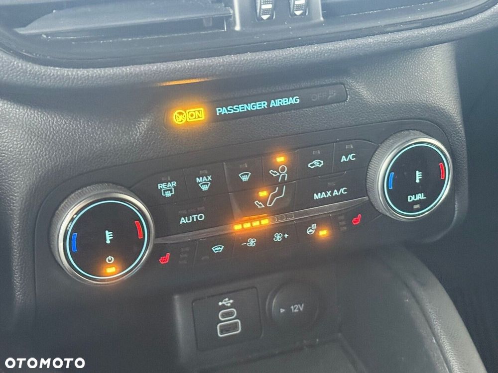Ford Kuga - 21