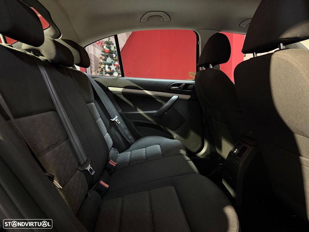 Skoda Octavia 1.6 TDI Elegance - 8