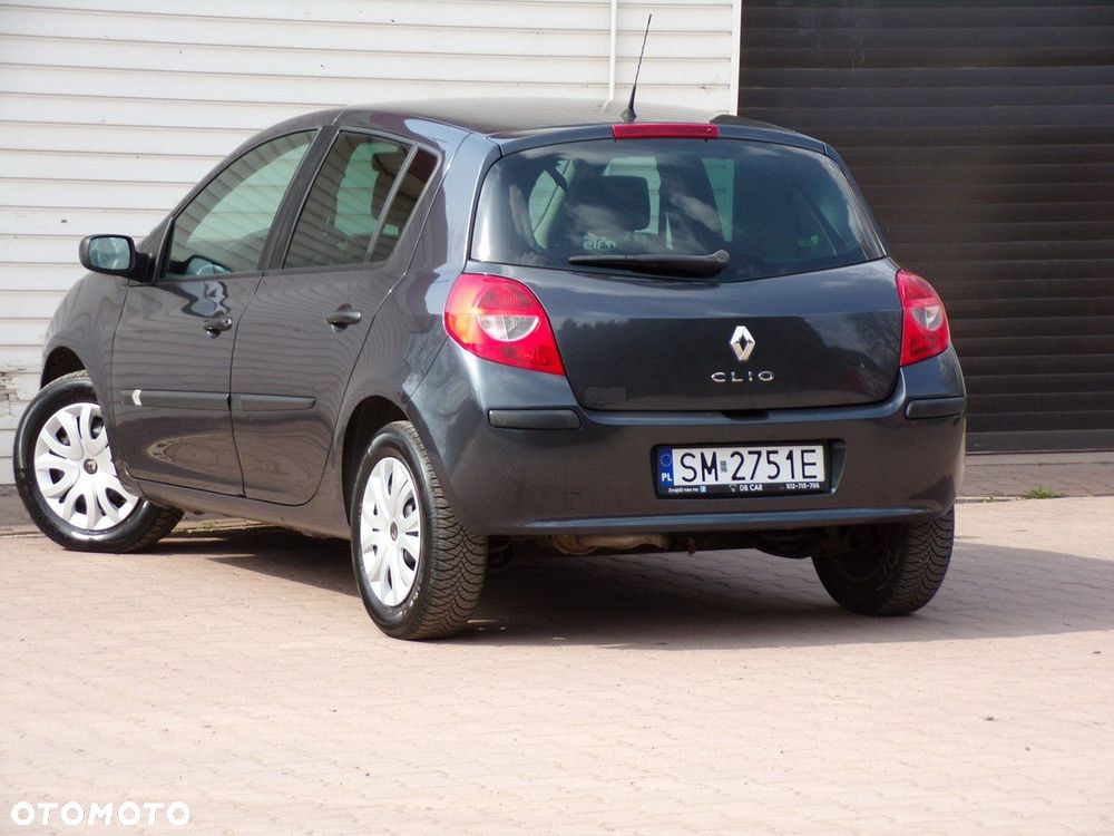 Renault Clio - 13