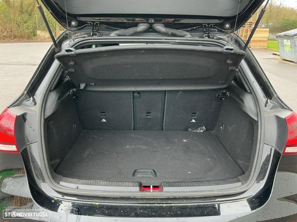 Mercedes-Benz A 250 e AMG Line - 15