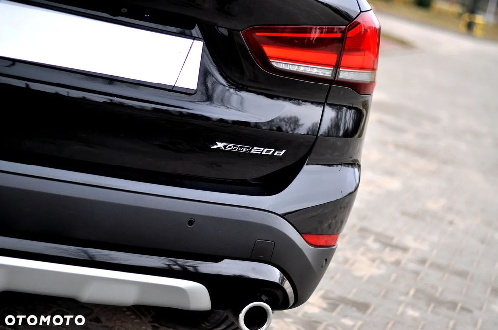 BMW X1 xDrive20d xLine - 12