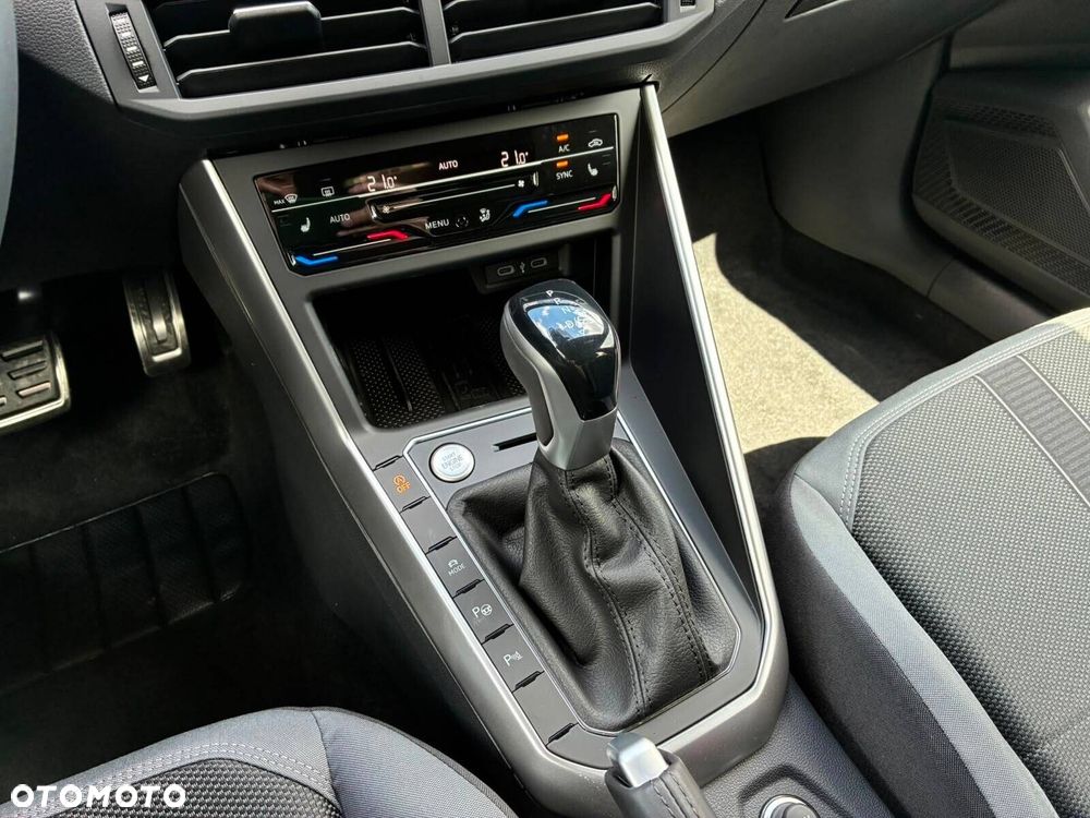 Volkswagen Polo - 24