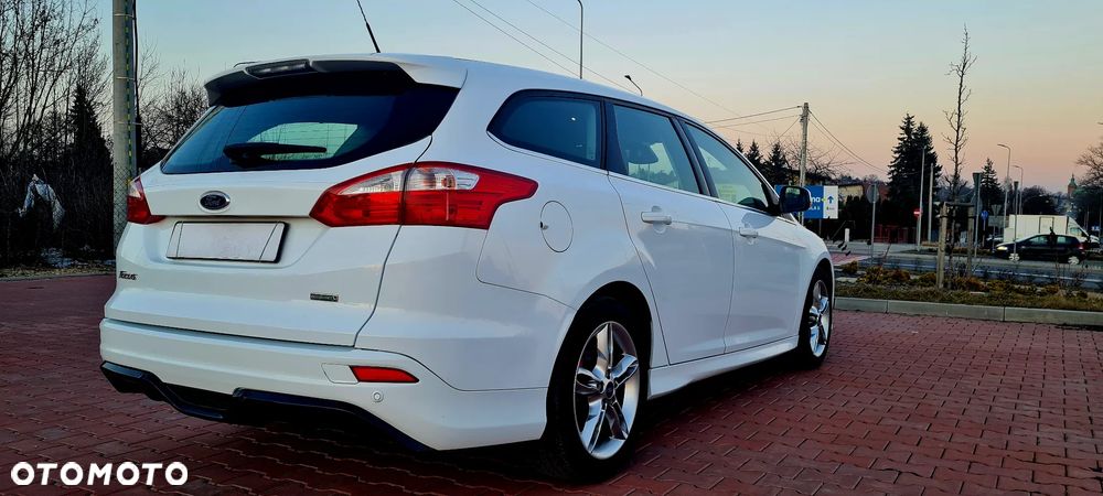 Ford Focus 1.0 EcoBoost Start-Stopp-System Business Edition - 2