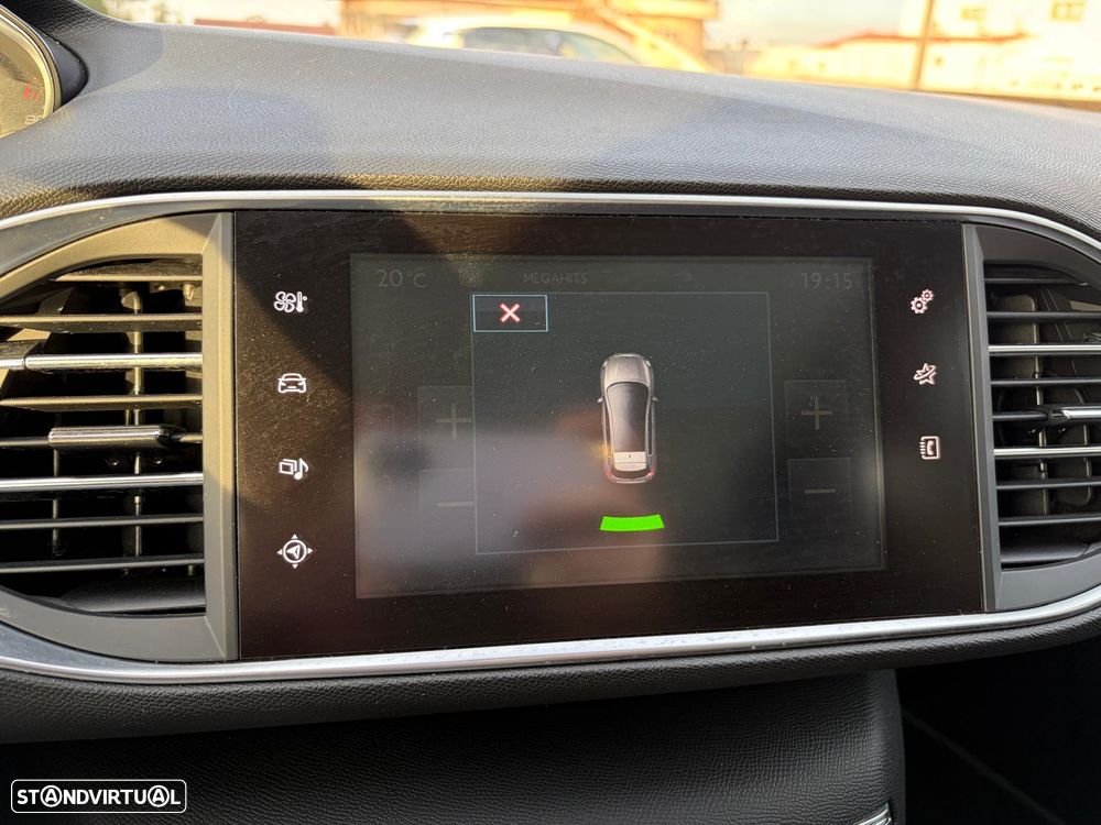 Peugeot 308 1.2 PureTech Allure J17 - 51