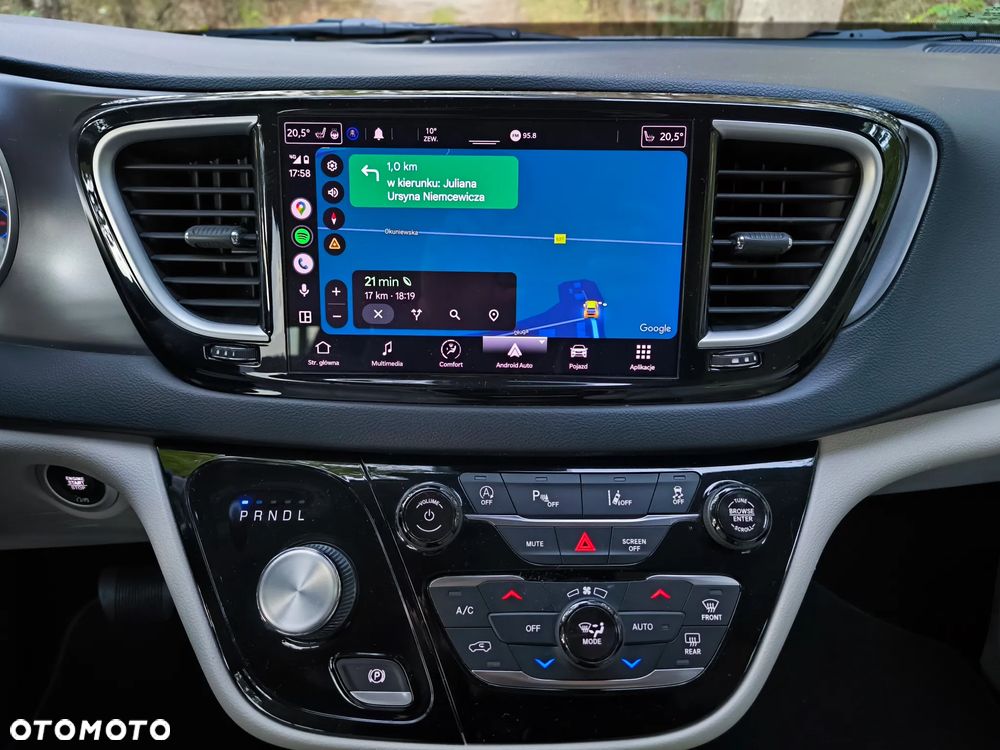 Chrysler Pacifica - 10