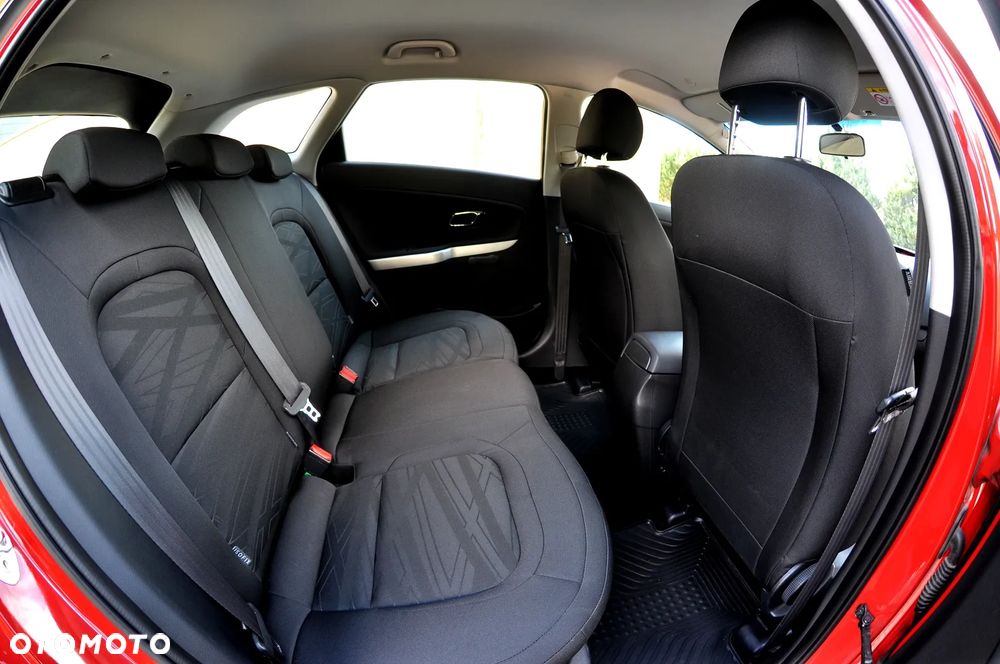 Kia Ceed 1.6 GDI M DCT - 20