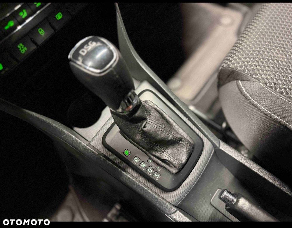 Skoda RAPID - 16