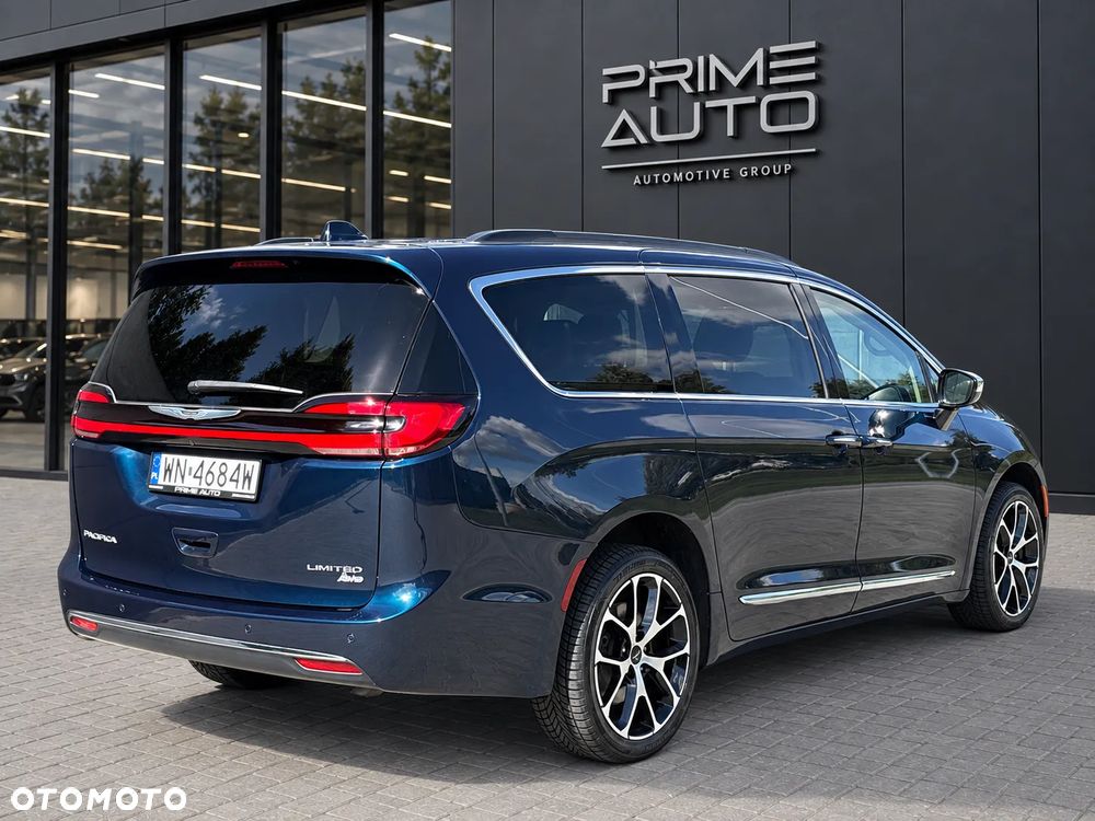Chrysler Pacifica - 11