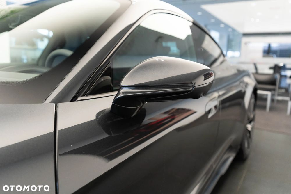 Porsche Taycan 105kWh 4S Black Edition - 29