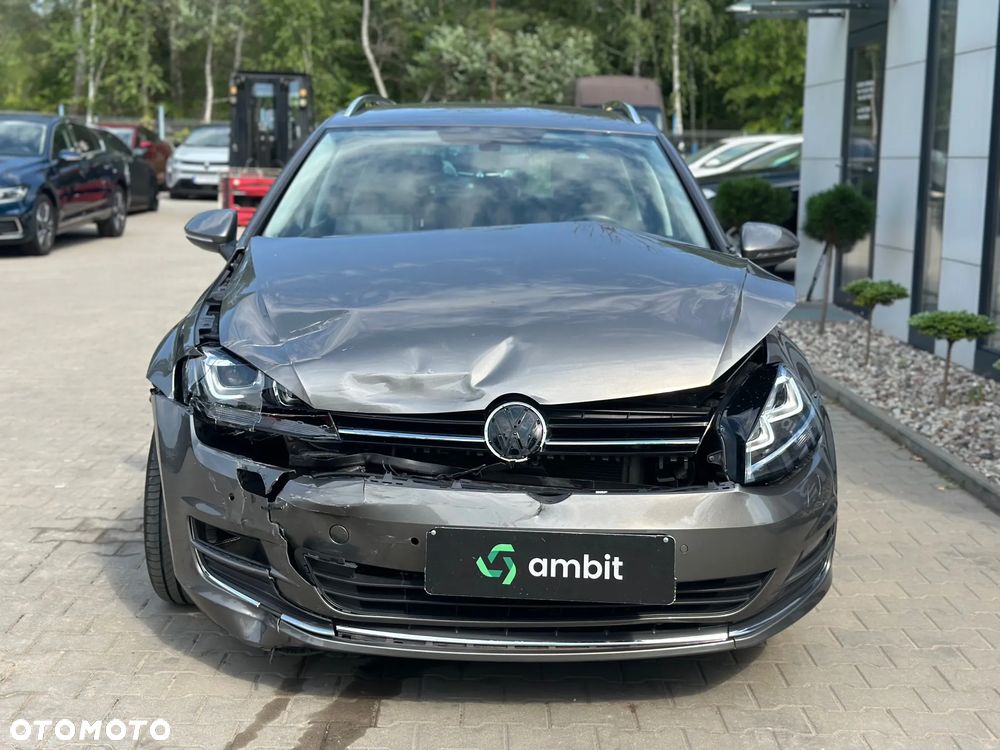 Volkswagen Golf - 2