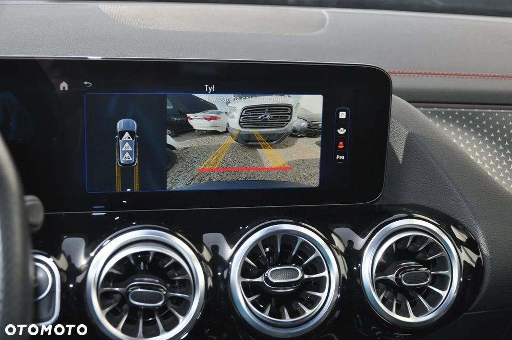 Mercedes-Benz EQA 250+ AMG Line - 40