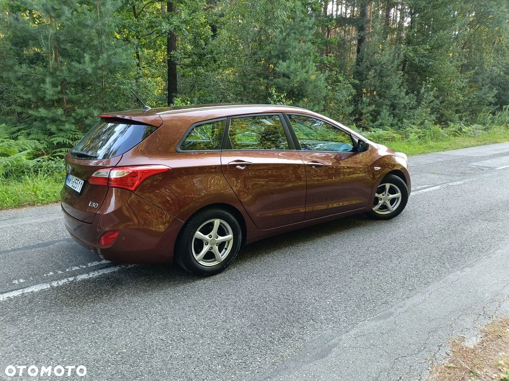 Hyundai i30 1.6 Comfort - 19
