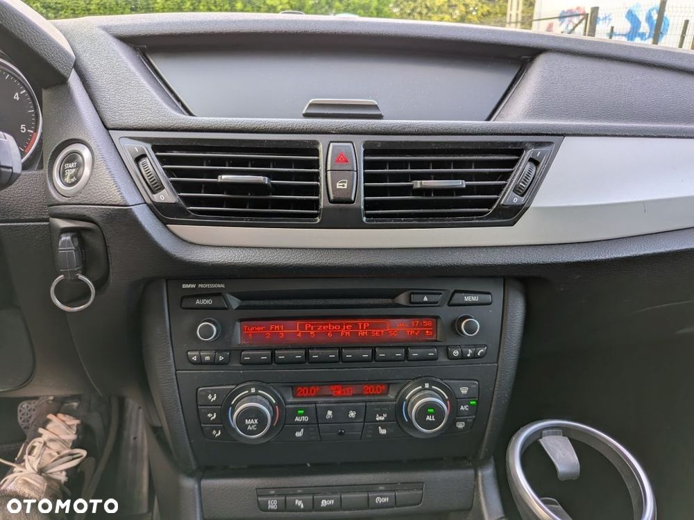 BMW X1 sDrive18d - 10