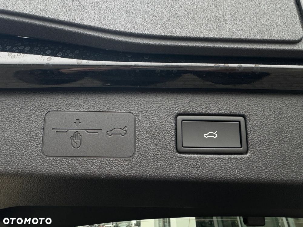 Volkswagen T-Roc 1.5 TSI R-Line DSG - 13