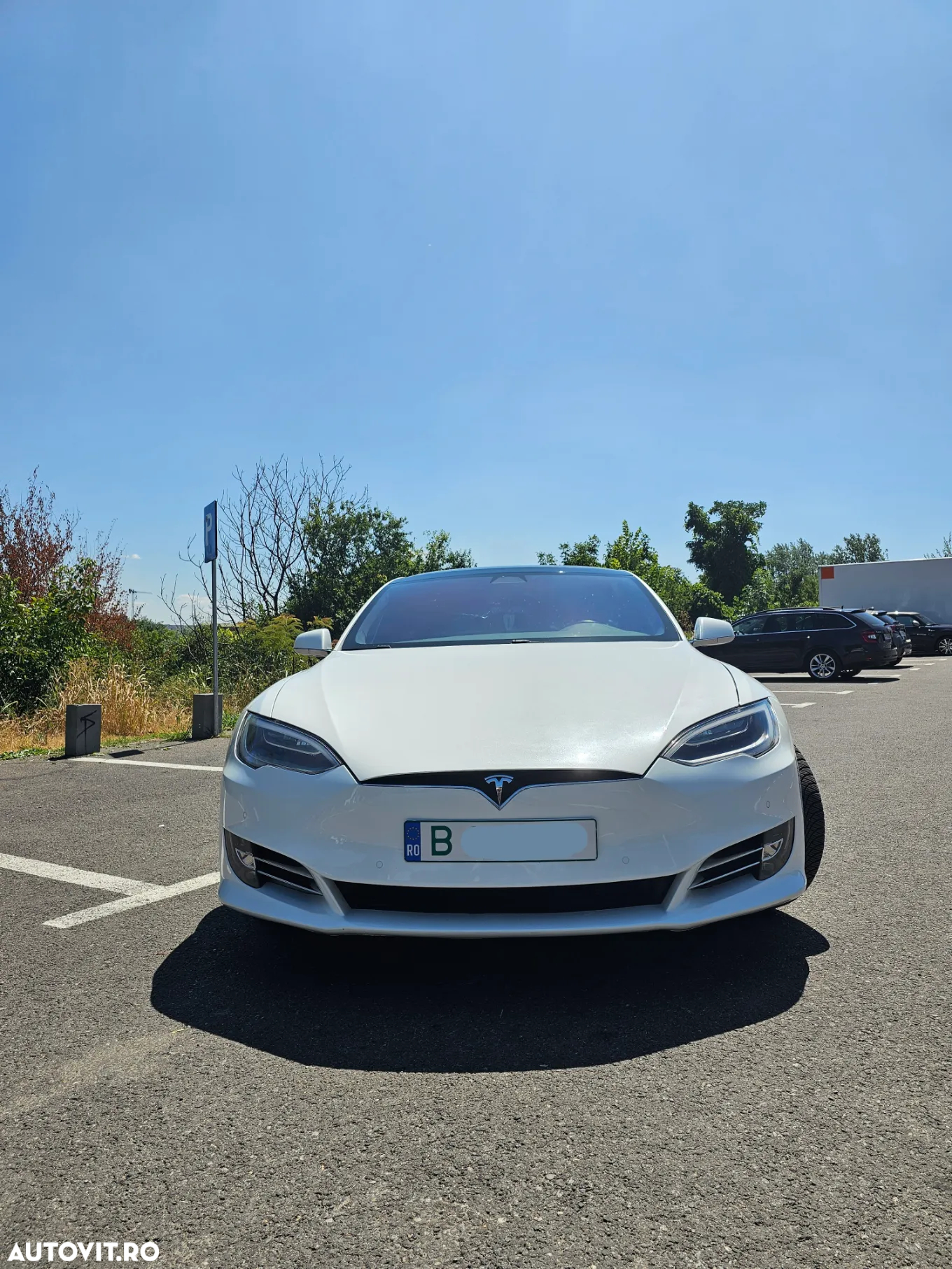 Tesla Model S - 2