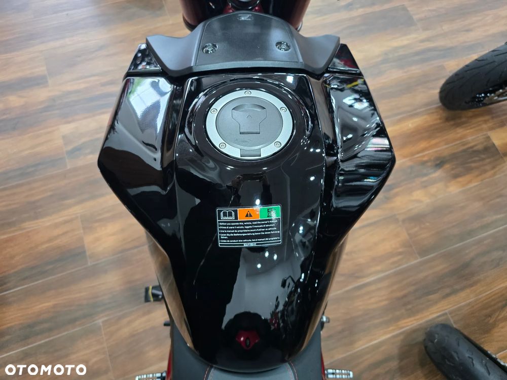 Honda Hornet - 17