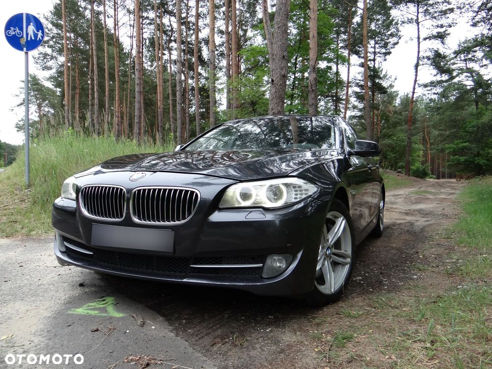BMW Seria 5 525d - 1