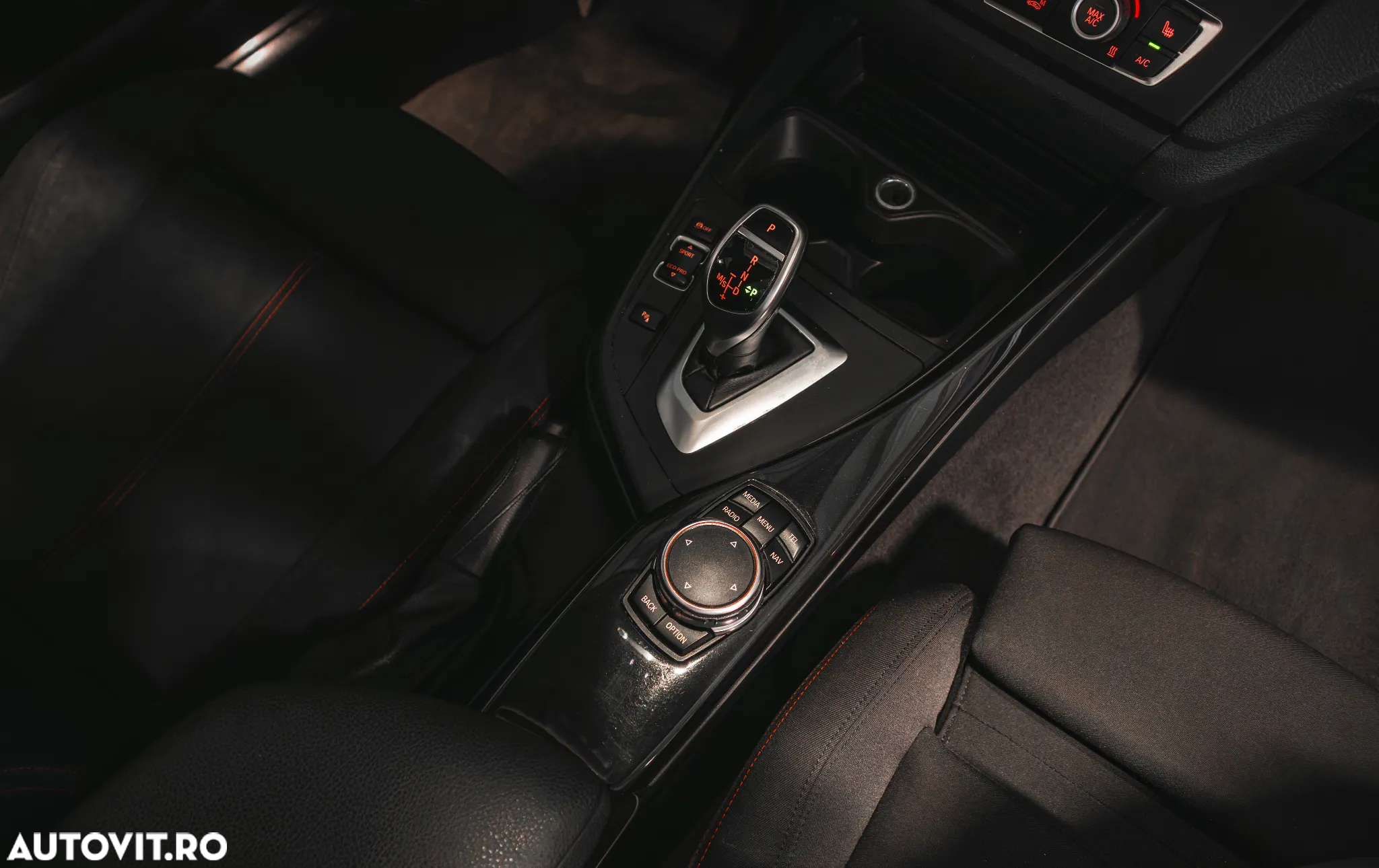 BMW Seria 1 120d Sport-Aut. Sport Line - 17