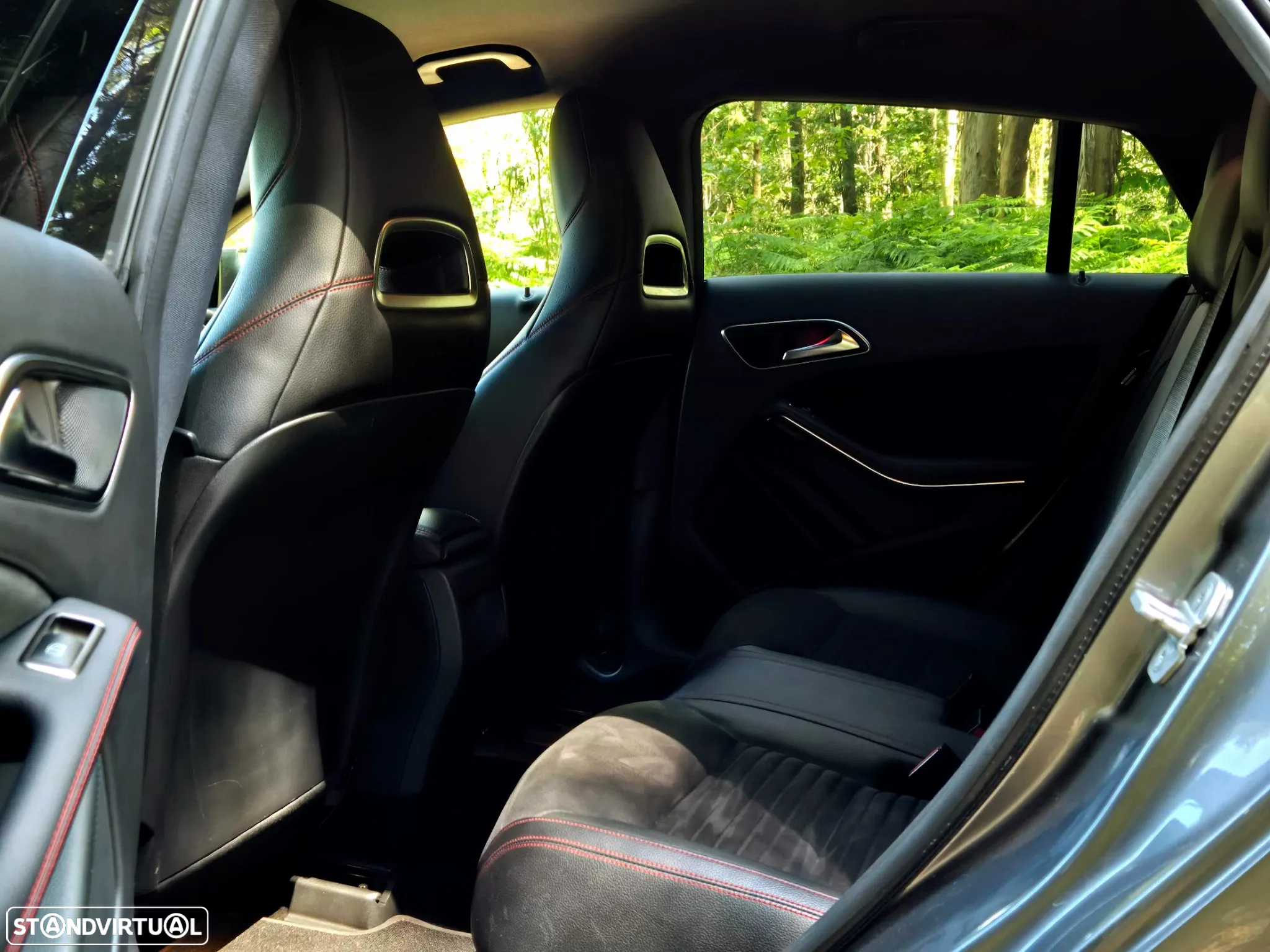 Mercedes-Benz CLA 200 d Shooting Brake AMG Line - 7