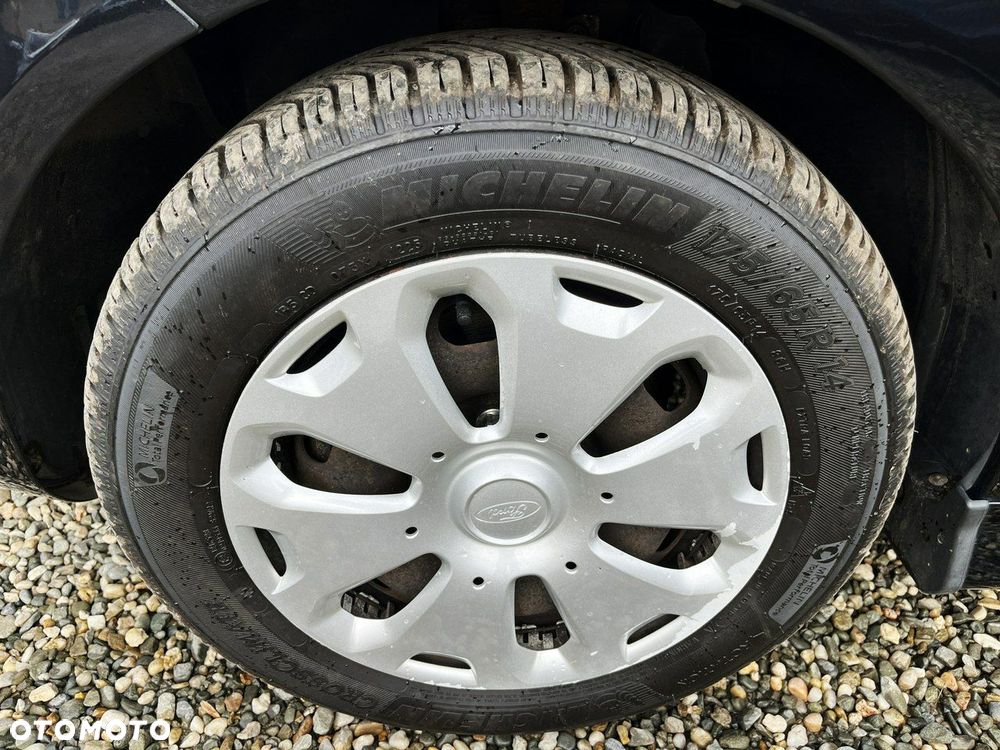 Ford Fiesta 1.0 EcoBoost S&S TREND - 33