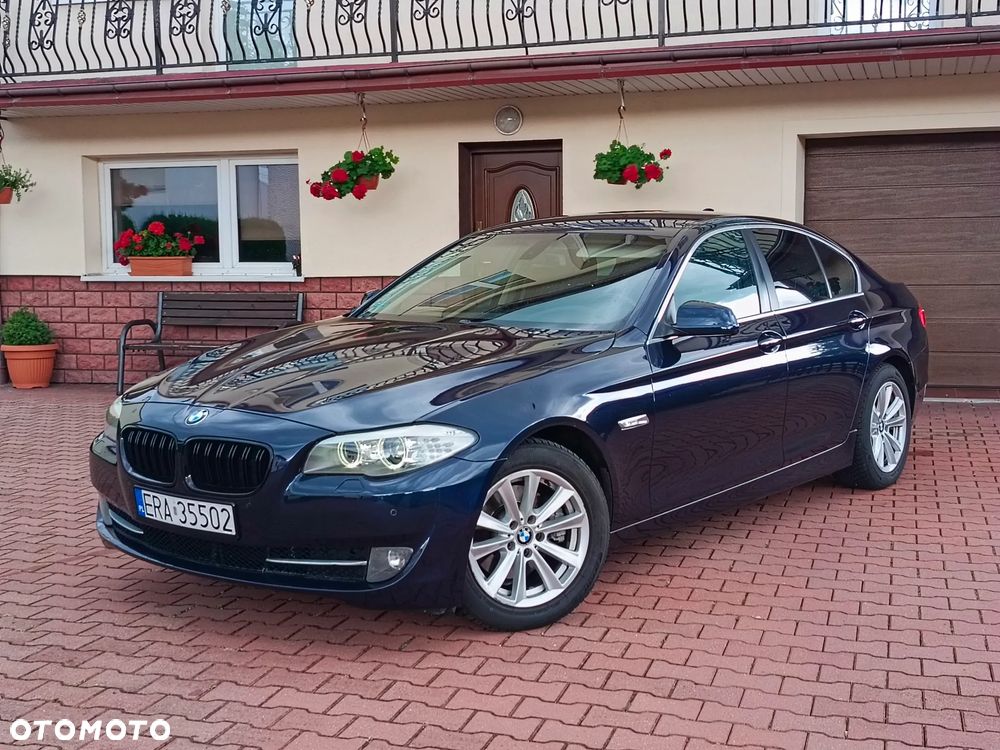 BMW Seria 5 520d Luxury Line - 2