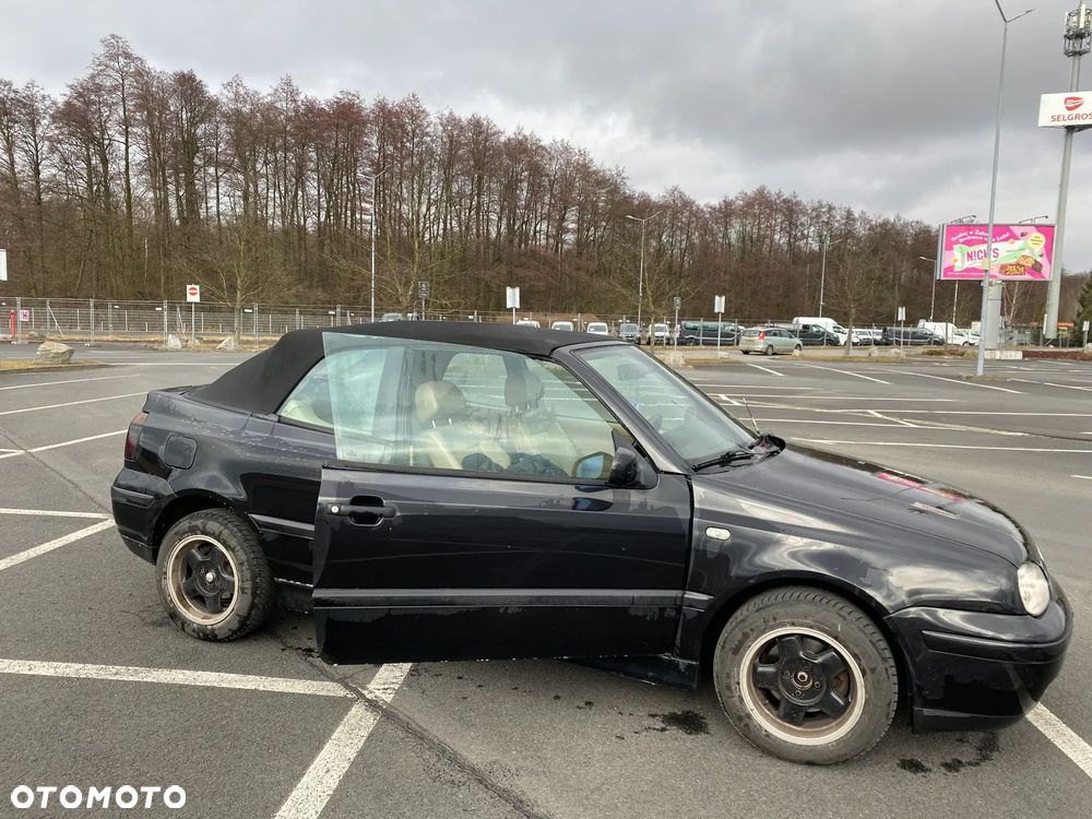 Volkswagen Golf - 5