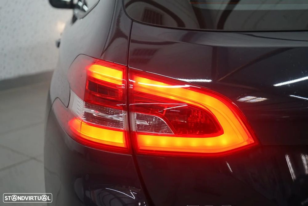 Peugeot 308 SW - 7