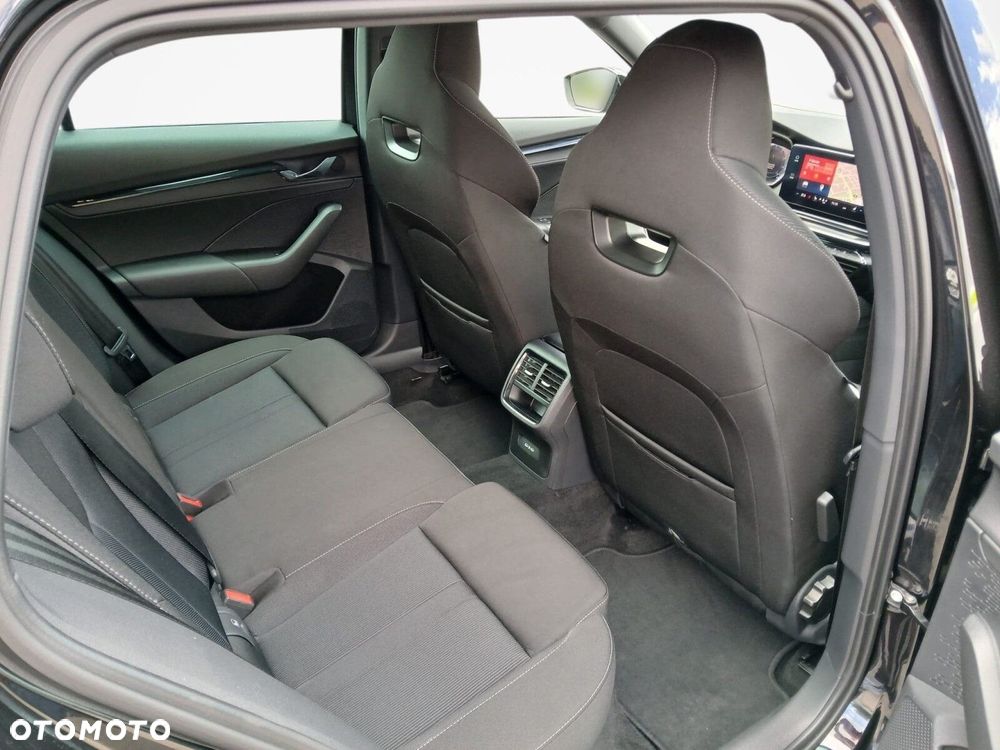 Skoda Octavia 2.0 TDI Sportline DSG - 18
